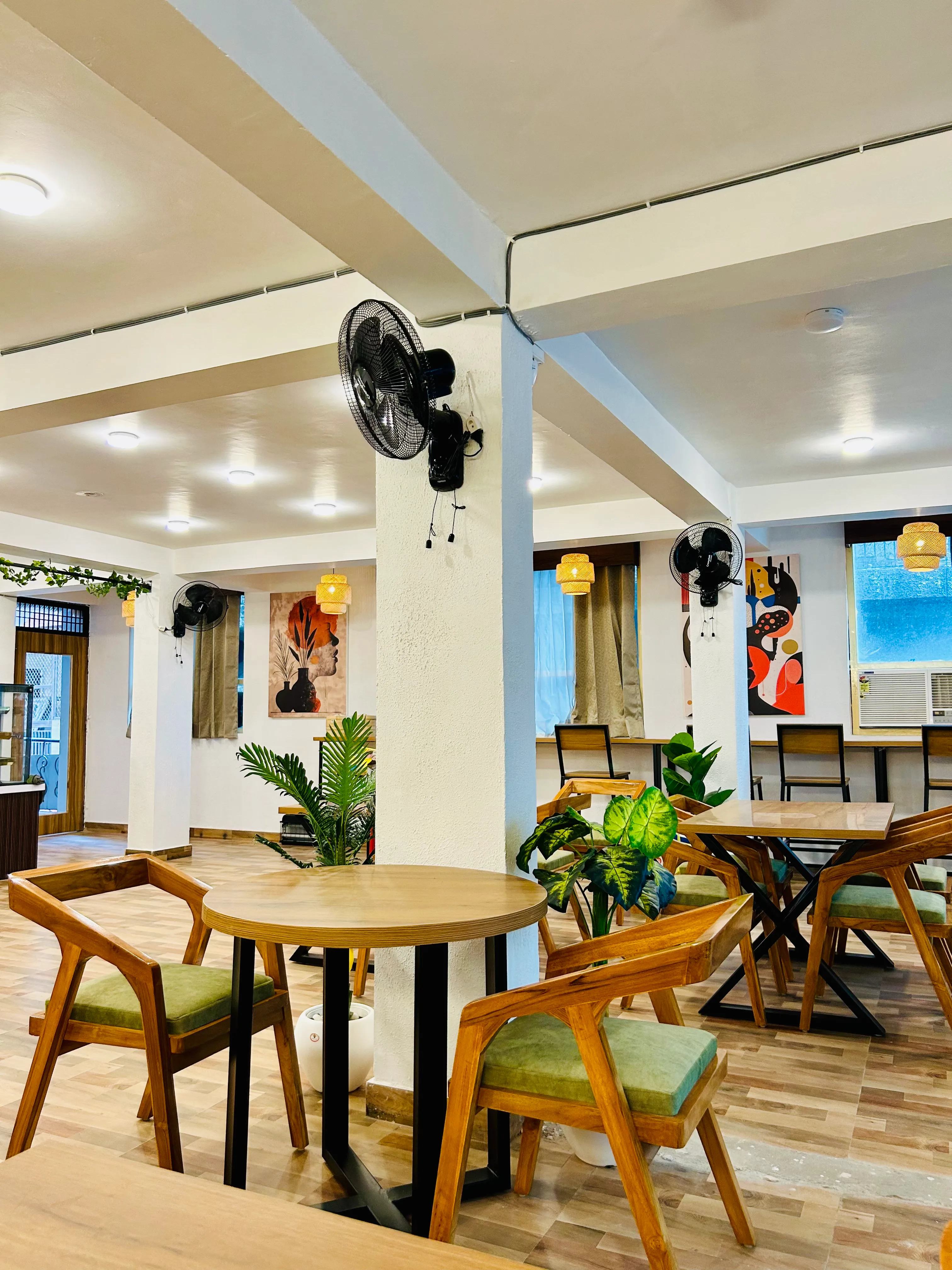 Absolute Cafe & Co — healthy food and beverages